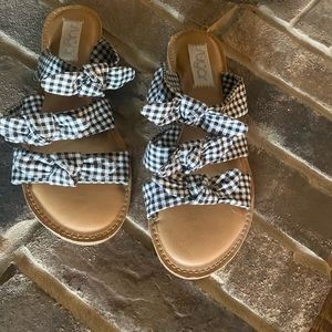 Sugar sandals Sz 8.5